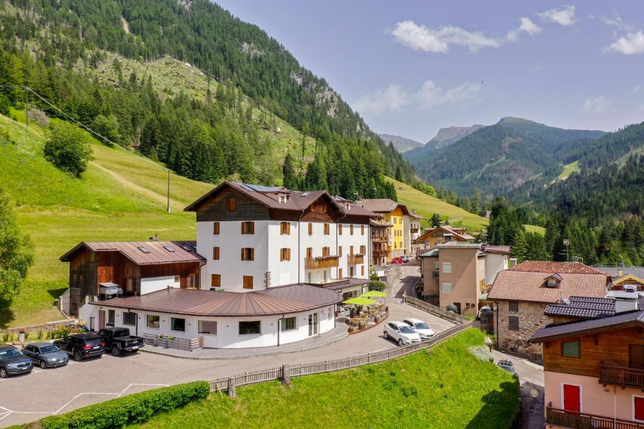 Ciasa Alpina Relax Hotel Moena Eksteriør billede