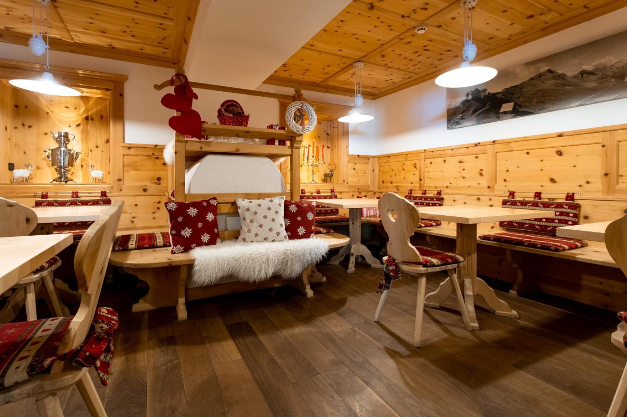 Ciasa Alpina Relax Hotel Moena Eksteriør billede